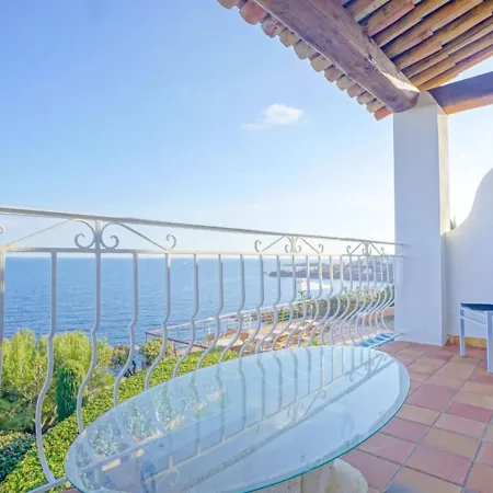 Villa Villa Saint-Raphael-Antheor, 3 Bedrooms, 6 Persons - Fr-1-643-40 Saint-Raphael (Var)
