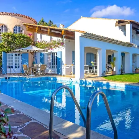 Villa Villa Saint-Raphael-Antheor, 3 Bedrooms, 6 Persons - Fr-1-643-40