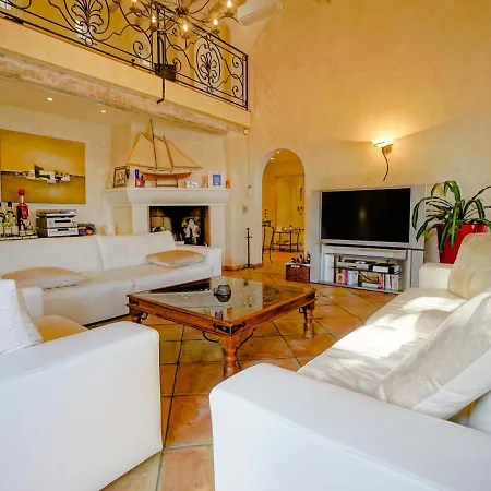 Villa Saint-Raphael-Antheor, 3 Bedrooms, 6 Persons - Fr-1-643-40 Saint-Raphael (Var)